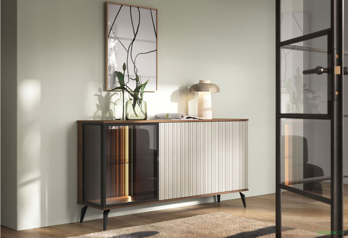 Комод Perfect Home Вічі / Vici 3-дверний з підсвіткою 154 см, горіх / кашемір - Зображення 3 Зображення 3 - Комод Perfect Home Вічі / Vici 3-дверний з підсвіткою 154 см, горіх / кашемір