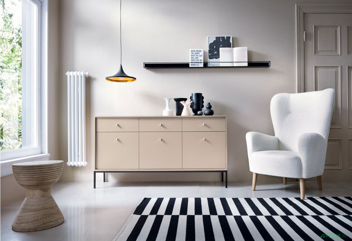 Комод Perfect Home Моно / Mono 3-дверний з 3 шухлядами 154 см, беж пісочний, чорні ніжки - Зображення 2 Зображення 2 - Комод Perfect Home Моно / Mono 3-дверний з 3 шухлядами 154 см, беж пісочний, чорні ніжки