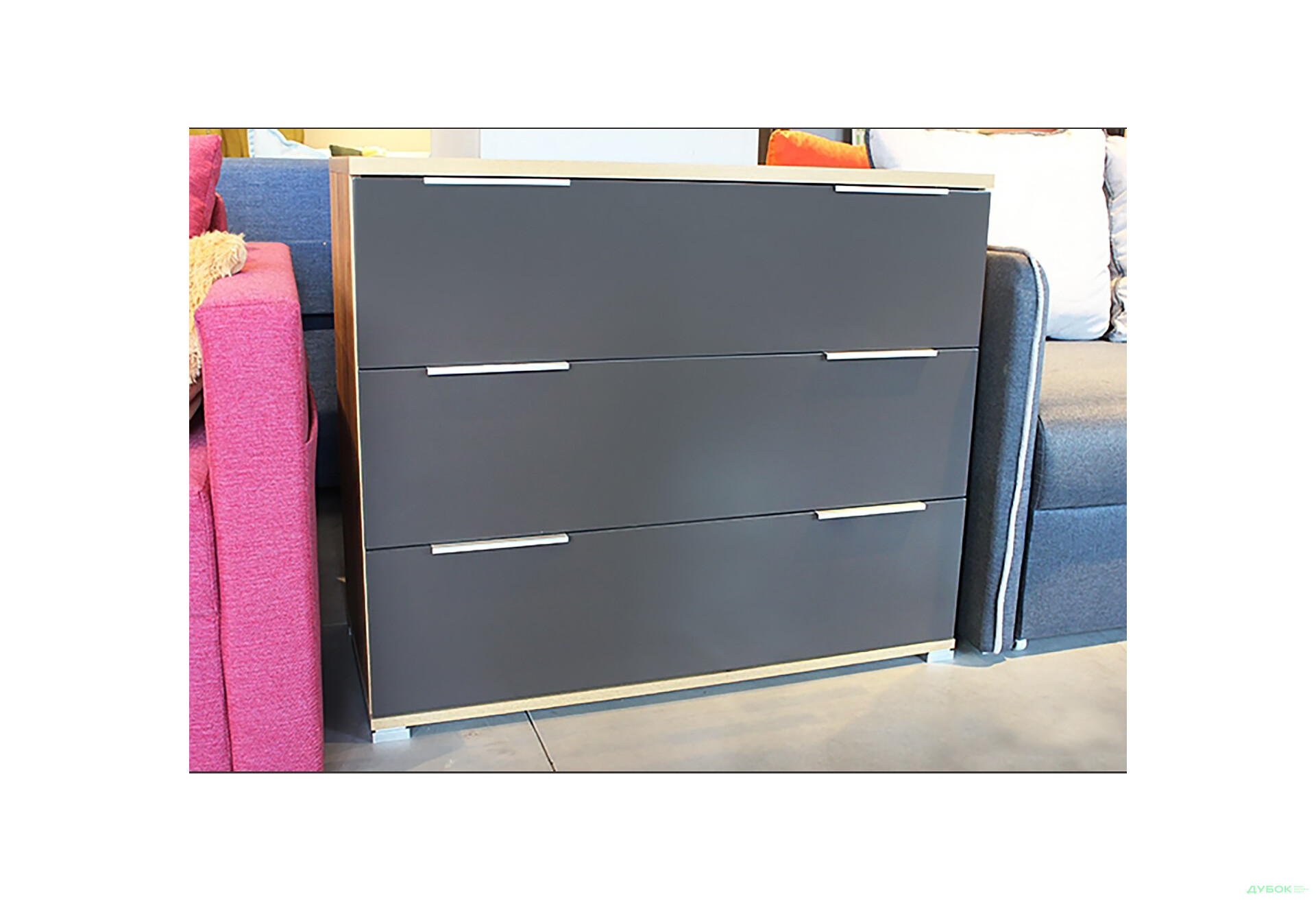 Комод MiroMark Рамона з 3 шухлядами 101 см Дуб крафт/Лава - Зображення 3 Зображення 3 - Комод MiroMark Рамона з 3 шухлядами 101 см Дуб крафт/Лава