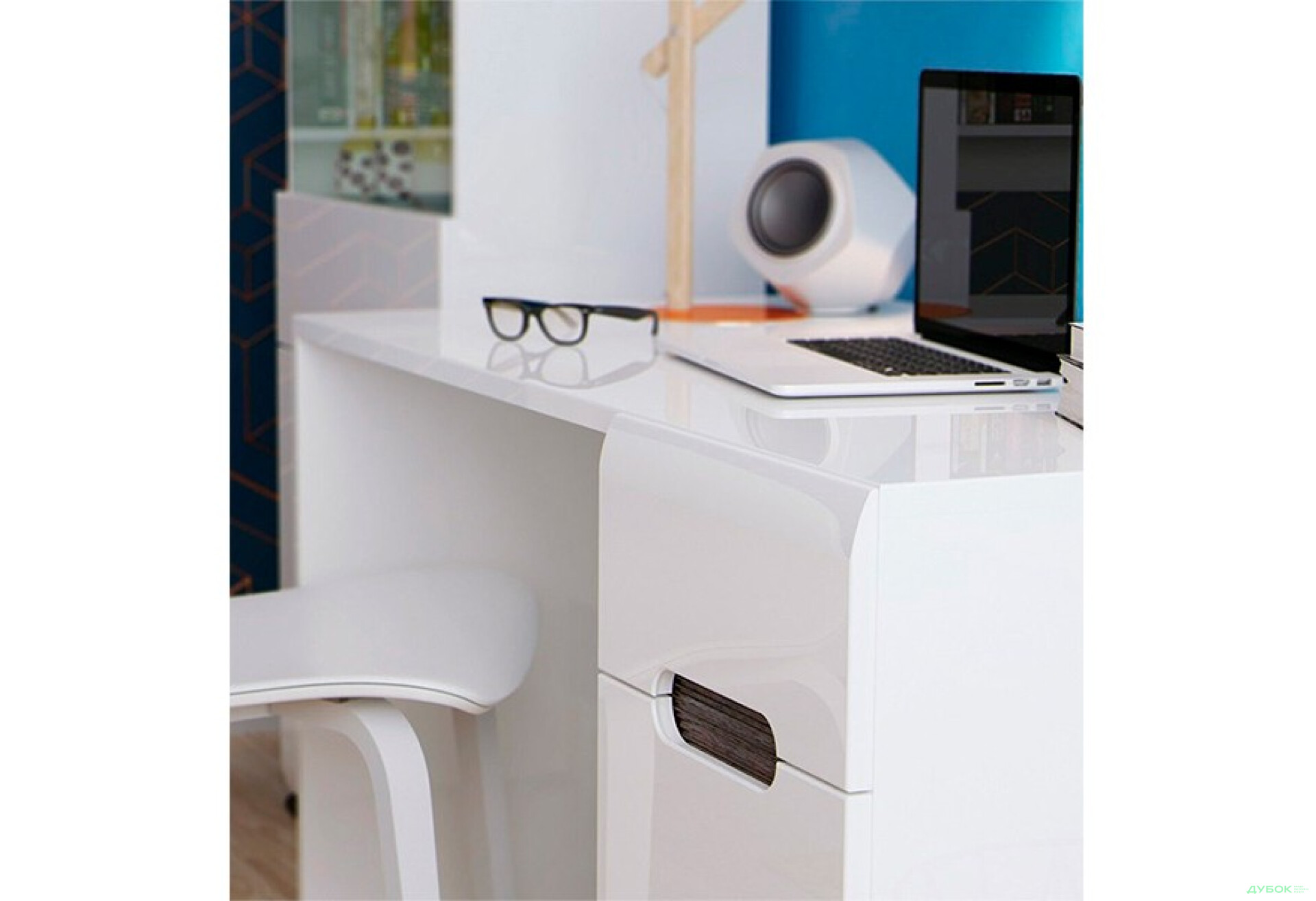 Фото 2 - Стол письменный ВМК Ацтека 120x66 см с тумбой и ящиком, белый/венге