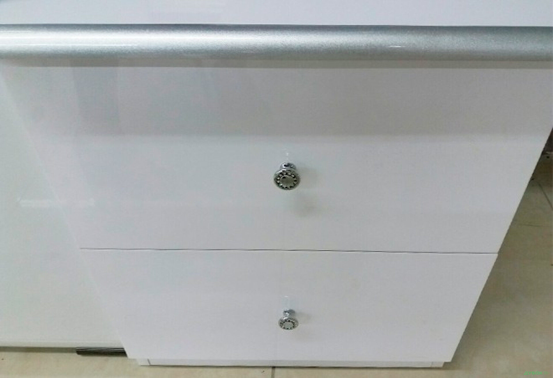 Фото 2 - SALE Туалетный столик 4Ш Полностью белый Богема МироМарк