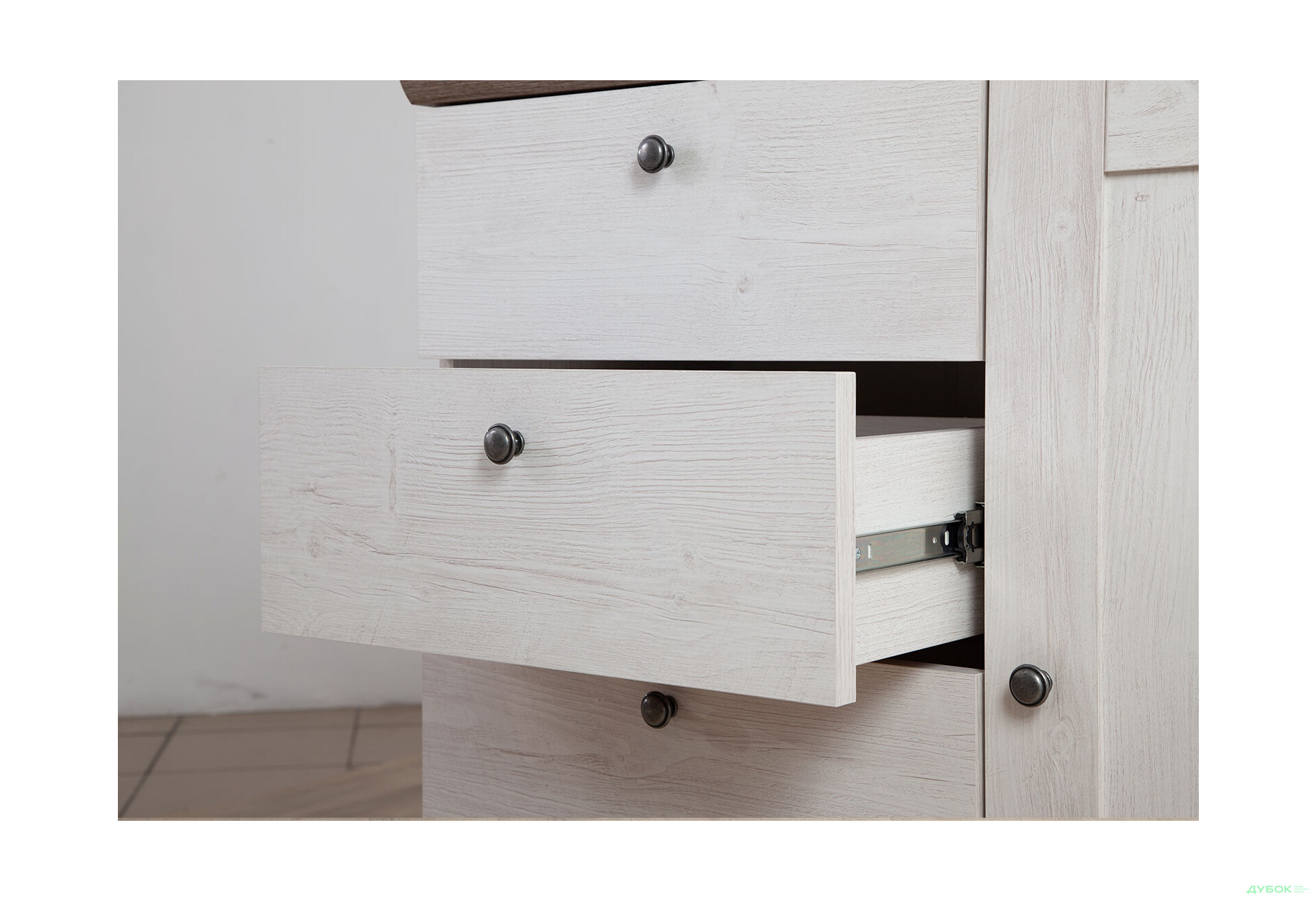 Комод Гербор Тина 1-дверный с 4 ящиками 103 см Сосна каньон - Изображение 7 Изображение 7 - Комод Гербор Тина 1-дверный с 4 ящиками 103 см Сосна каньон