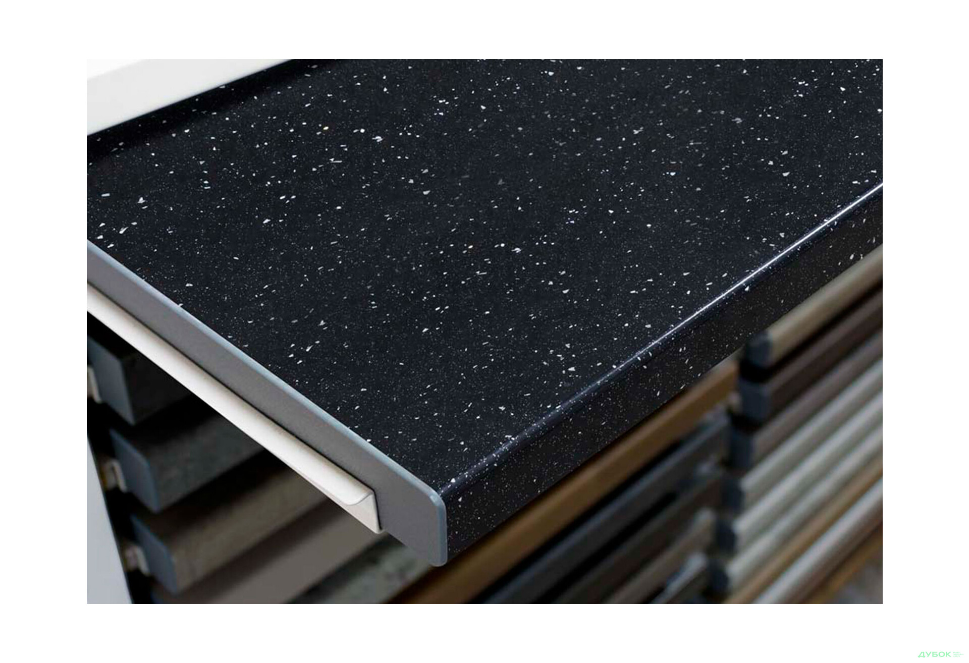 К218 стільниця Андромеда Чорна глянець R-3 38 мм Кроноспан - Зображення 2 Зображення 2 - К218 стільниця Андромеда Чорна глянець R-3 38 мм Кроноспан