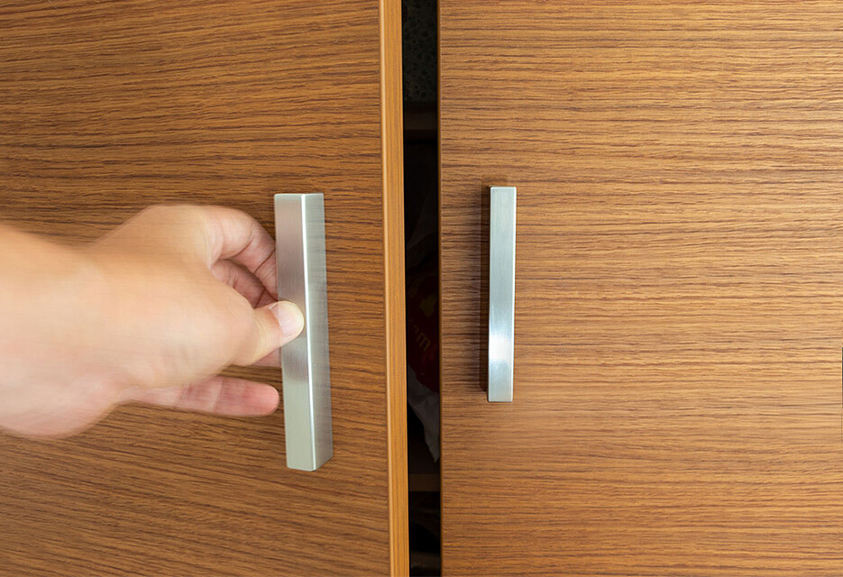 Вільха (єврощит) шпонована дубом